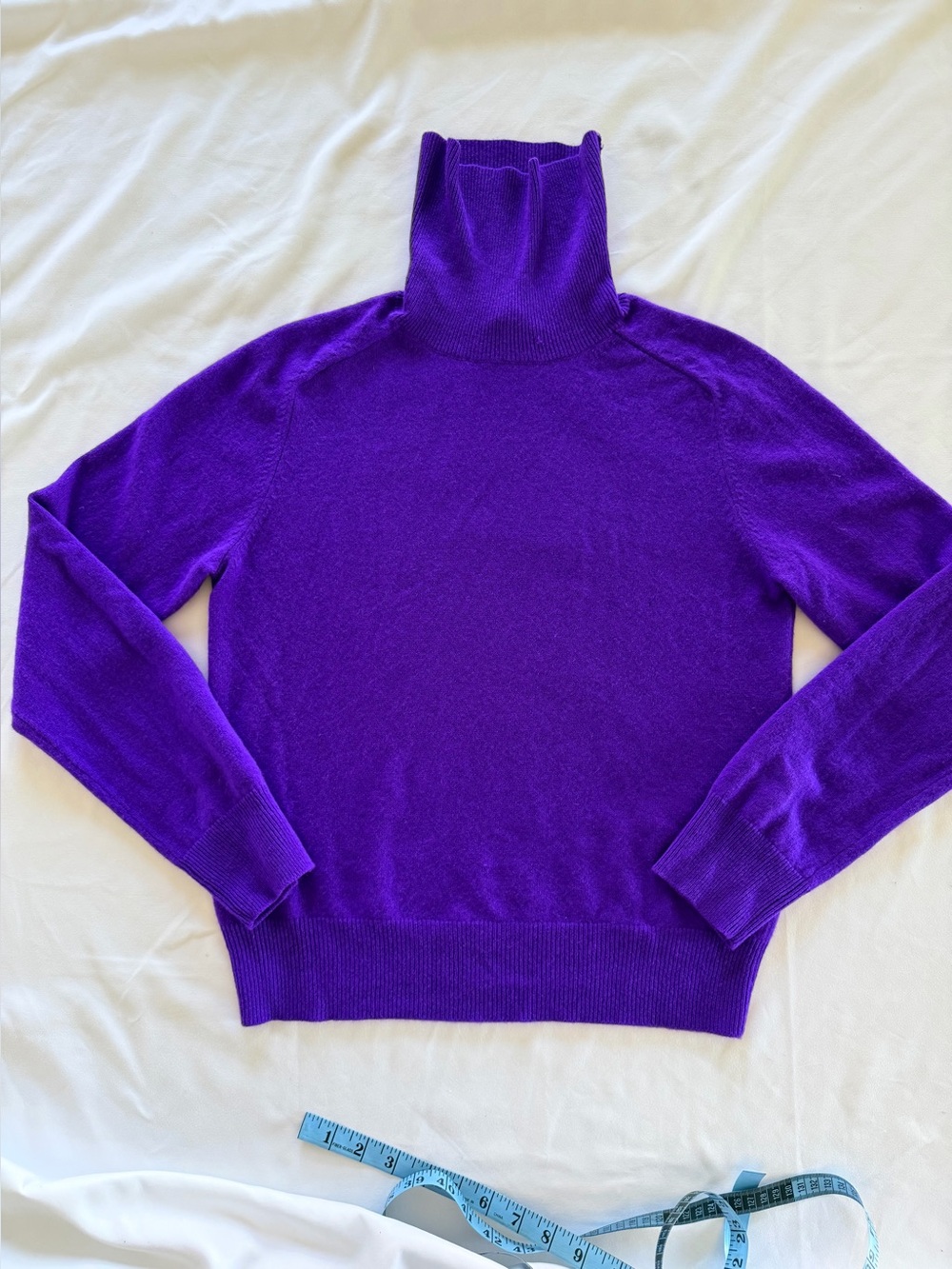 NWOT Ann Taylor 100% Cashmere Turtleneck Sweater Royal Purple SizeM
Quiet Luxury - Picture 6 of 14